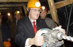 東升礦山的煤電鉆、氣動錨桿鉆機(jī)性價(jià)比很高